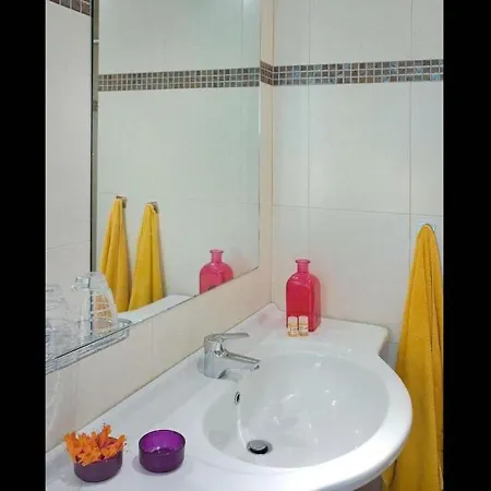 One Bedroom Villa With Private Seawater Pool Just 150 Meters From The Sea Βίλα Ίστρο