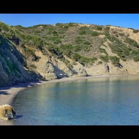 One Bedroom Villa With Private Seawater Pool Just 150 Meters From The Sea * Ίστρο
